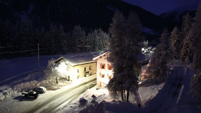 Hotel Veduta Cinuos-Chel Exteriér fotografie