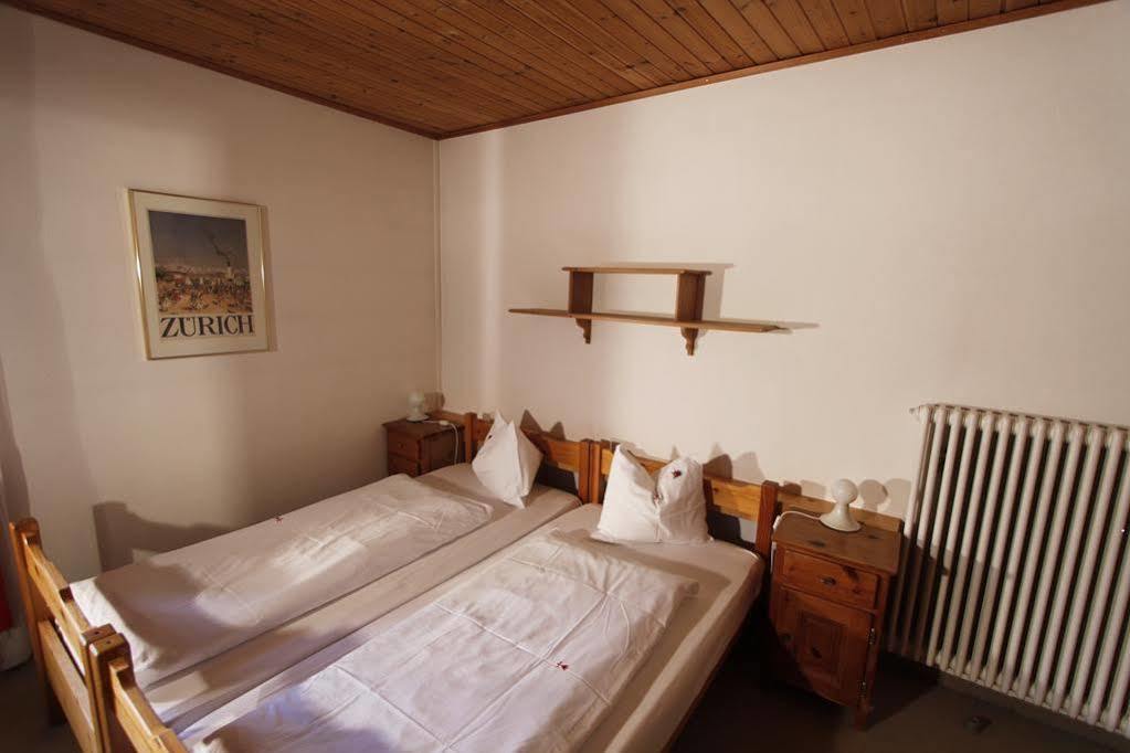 Hotel Veduta Cinuos-Chel Exteriér fotografie